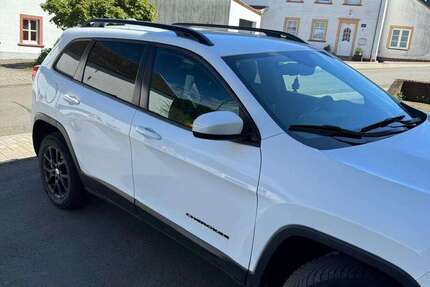 Jeep Cherokee 115.500 km 12.900 &euro; Stadtkyll 54589