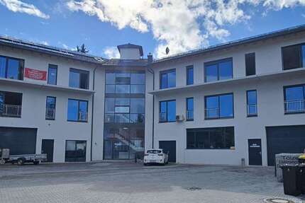 Halle in Bad Tölz 455 € zimmer