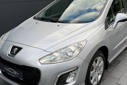 Peugeot 308 325.000 km 2.399 &euro; Herford 32051