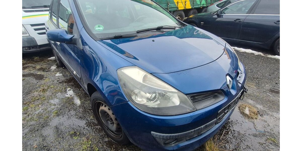 Renault Clio 160.000 km 990 &euro; Achim 28832