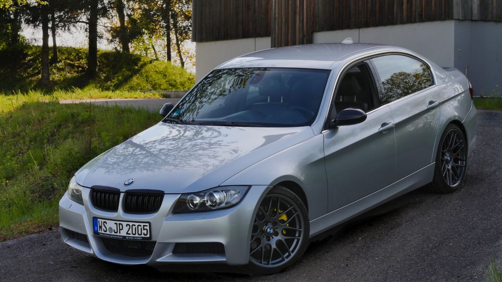 BMW 330 277.102 km 6.900 &euro; Schonstett 83137