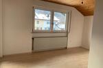 Dachgeschoßwohnung Piding - 3.5 Zimmer, 106 m&sup2;, 1.250&euro; | Angebot:25261201
