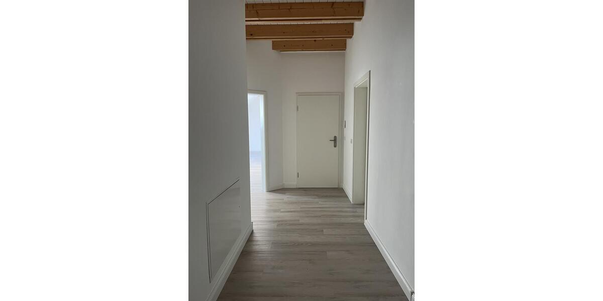 Dachgeschoßwohnung Möckern - 4 Zimmer, 114 m&sup2;, 1.145&euro; | Angebot:25803631