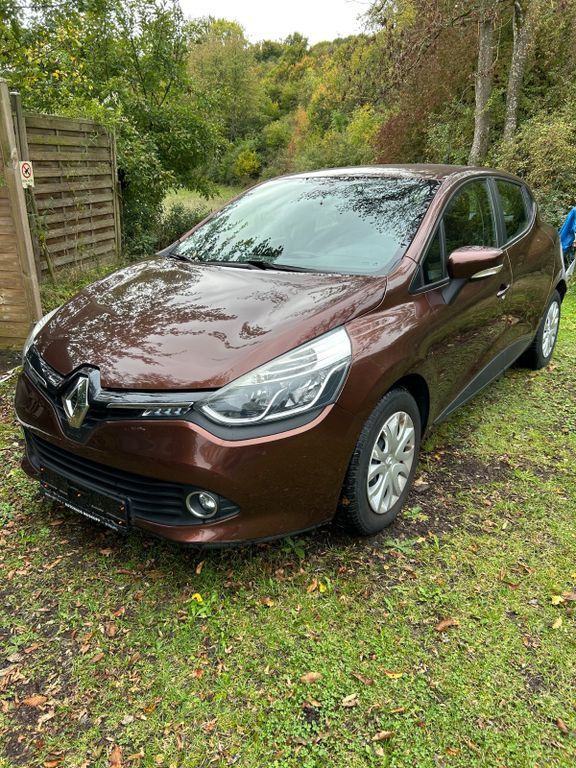Renault Clio 94.375 km 6.780 € Bitburg 54634