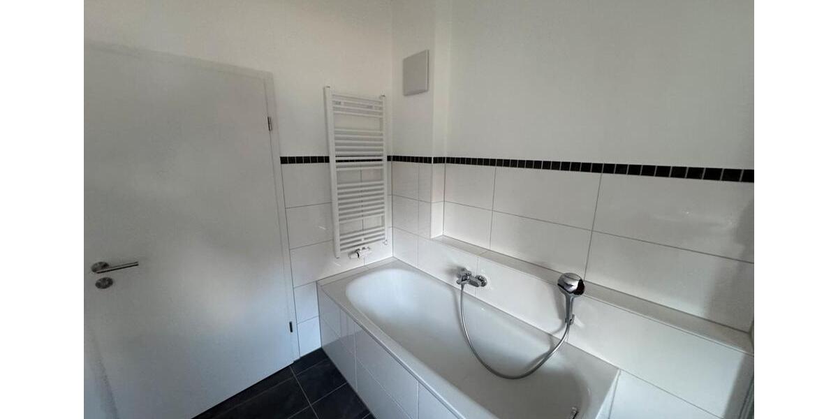 Dachgeschoßwohnung Kirchheim bei München - 3 Zimmer, 93 m&sup2;, 1.990&euro; | Angebot:24762321