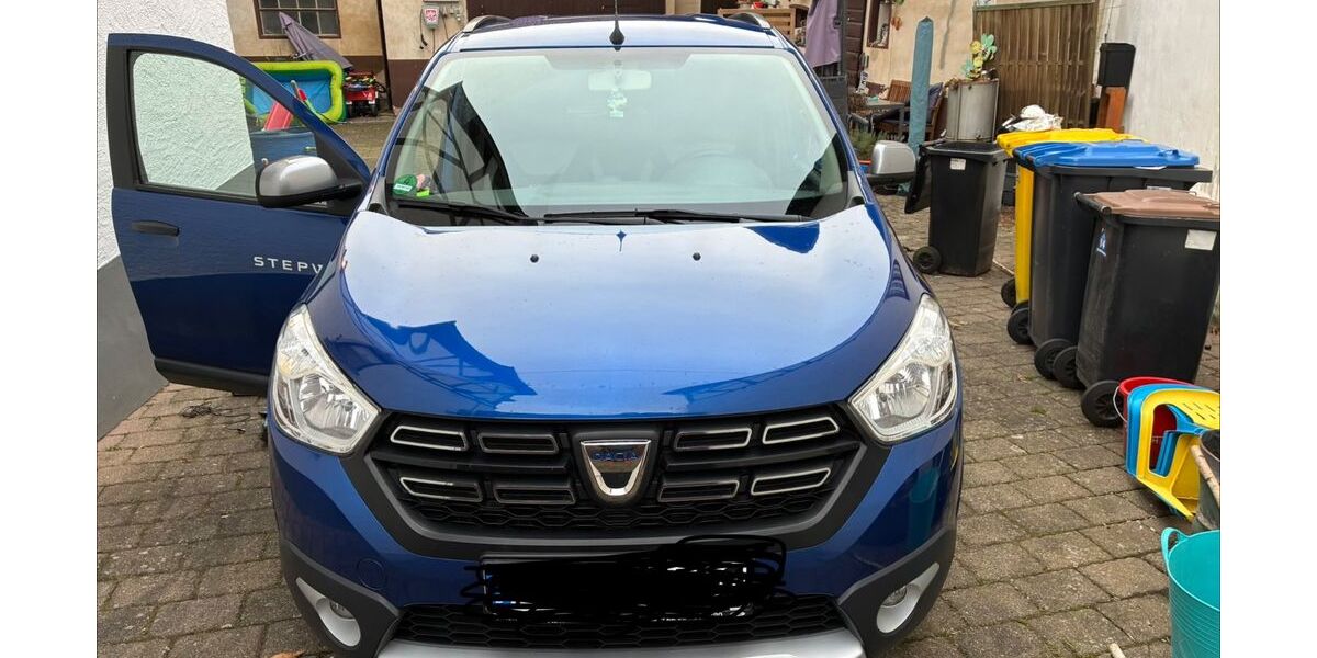 Dacia Lodgy 34.000 km 15.500 &euro; Königsfeld 53426