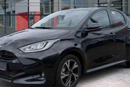 Toyota Yaris 3.272 km 24.950 &euro; Halstenbek 25469