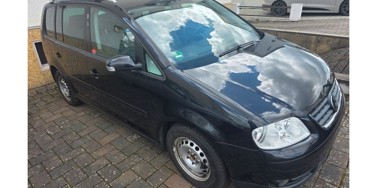 VW Touran 390.000 km 750 &euro; Limburg 65555