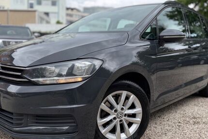 VW Touran 245.000 km 7.950 &euro; Köln 50674