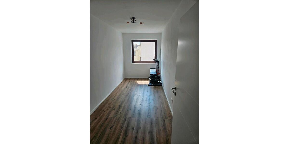 Etagenwohnung Andernach - 4 Zimmer, 104 m&sup2;, 1.190&euro; | Angebot:26342960