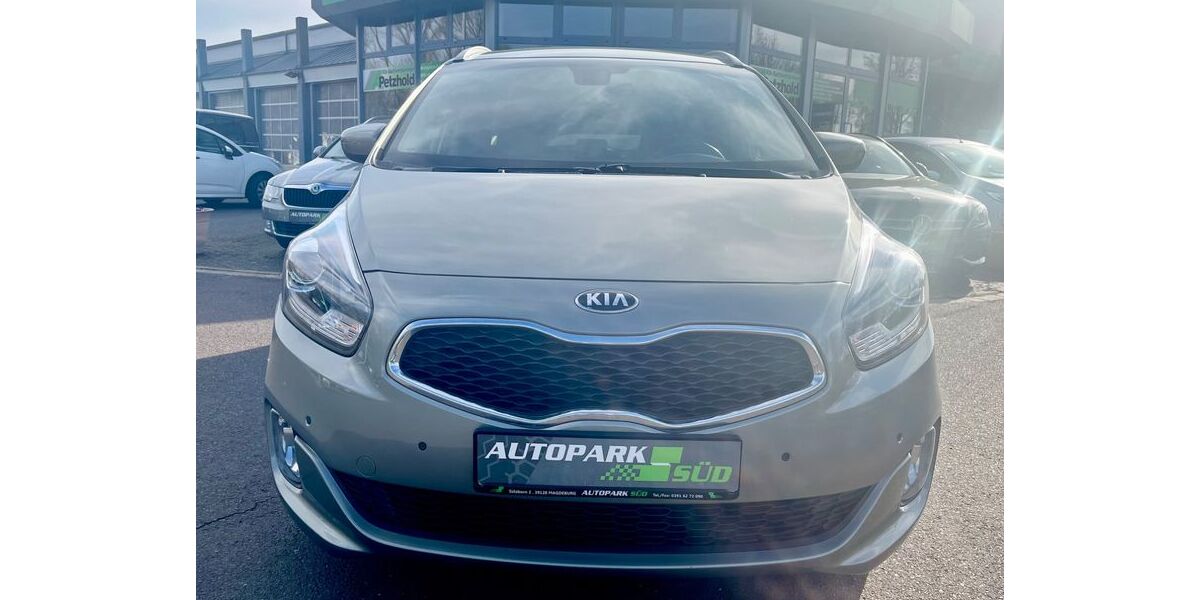 Kia Carens 156.000 km 7.590 &euro; Magdeburg 39120