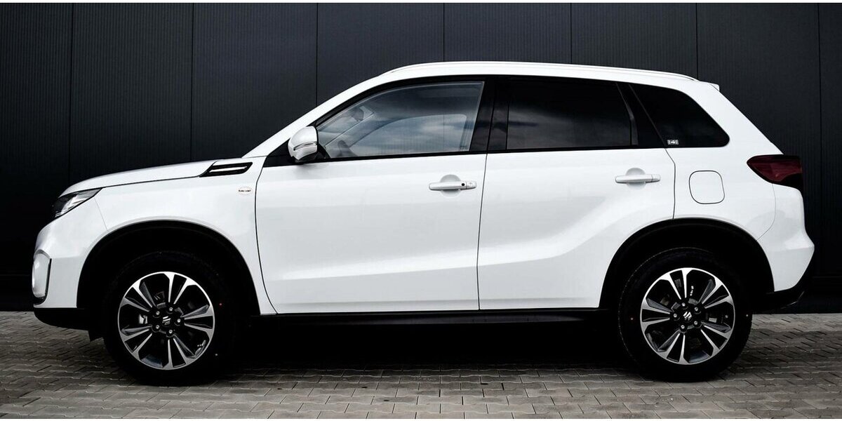 Suzuki Vitara Comfort+ 1.5l AGS ALLGRIP HEV 30.750 km 21.990 &euro; Höchberg-Würzburg 97204