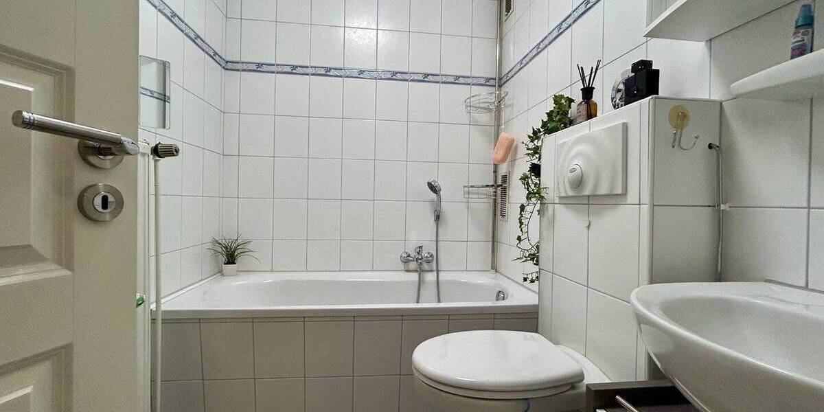 Etagenwohnung Wilhelmshaven Aldenburg - 3 Zimmer, 113 m&sup2;, 188.000&euro; | Angebot:25670840