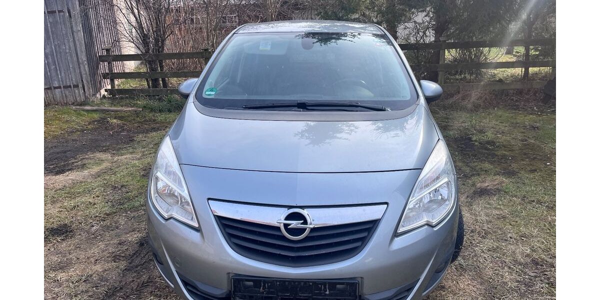Opel Meriva 229.000 km 2.199 &euro; Inning 82266