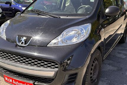 Peugeot 107 86.300 km 4.999 &euro; Hamburg 21079