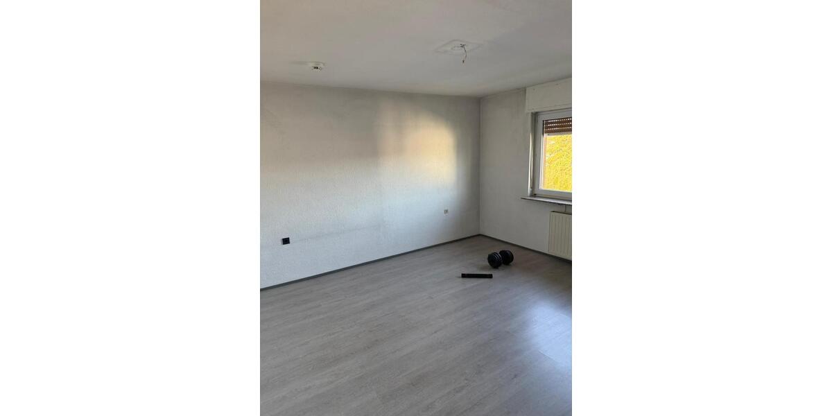Etagenwohnung Hösbach - 4 Zimmer, 84 m&sup2;, 882&euro; | Angebot:26164358