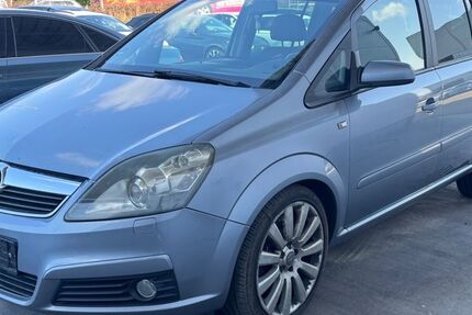 Opel Zafira 299.999 km 2.999 &euro; Calw 75365