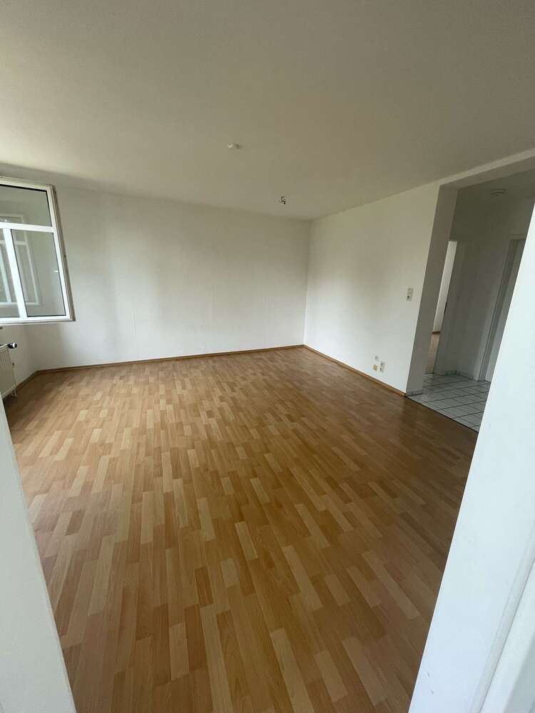 Wohnung zum Mieten in Zwenkau 413,50 € 50 m²