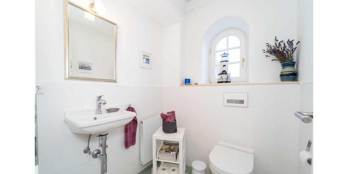 Einfamilienhaus Timmendorfer Strand - 6 Zimmer, 220 m&sup2;, 3.600&euro; | Angebot:25417417