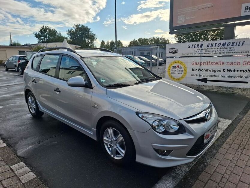 i30