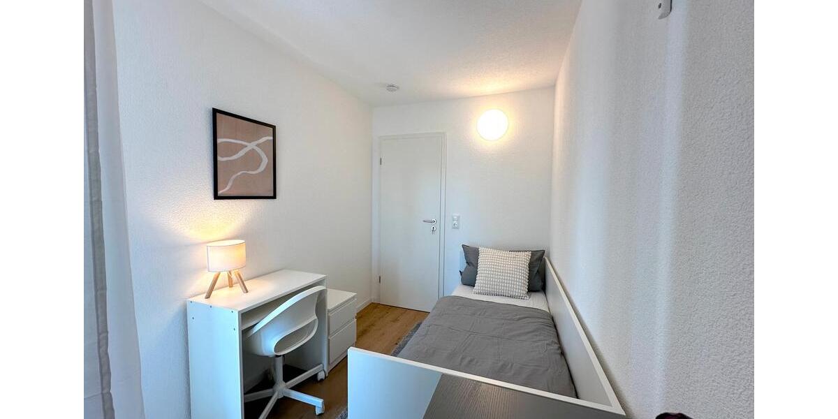 ++ NEU WG ++ Gründung einer möbelierten 3er WG - Schwalbach am Taunus 5 zimmer