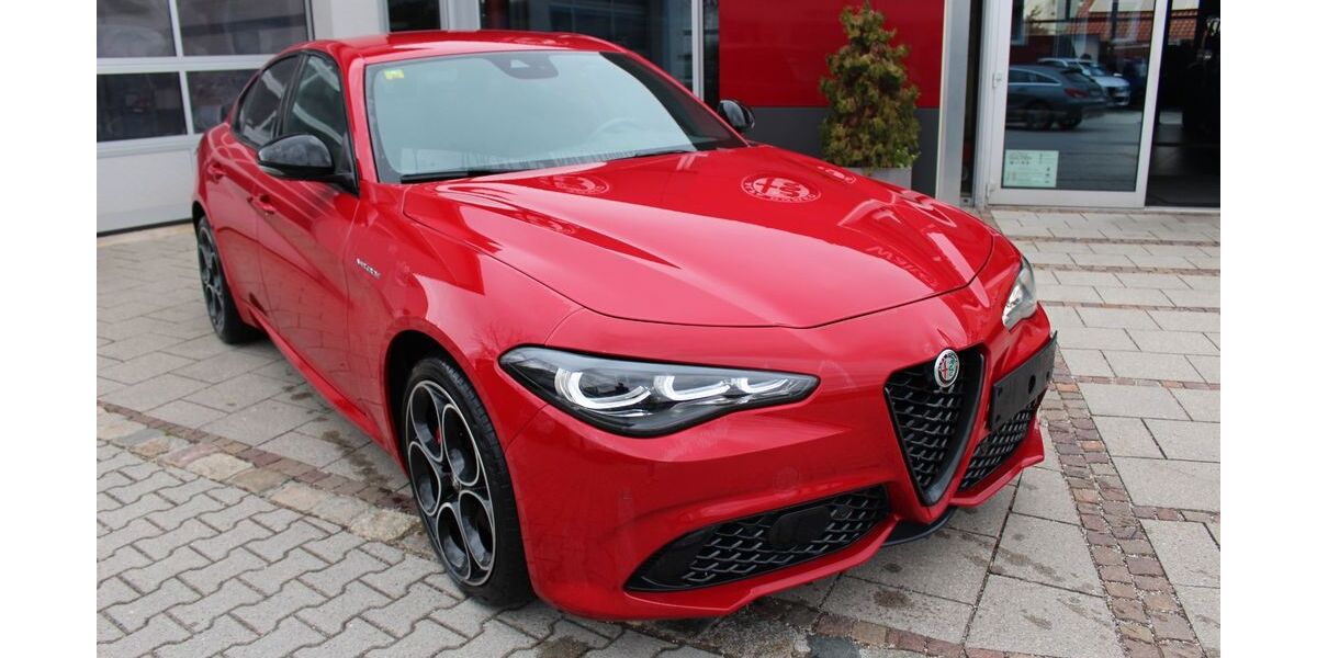 Alfa Romeo Giulia 24.400 km 32.900 &euro; Weilheim 82362