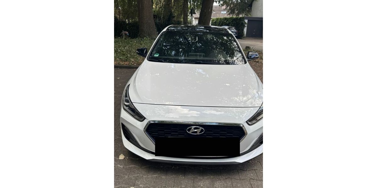 Hyundai i30 95.000 km 16.100 &euro; Waldkirch 79183