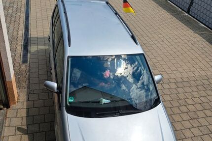 VW Touran 135.000 km 3.000 &euro; Hoßkirch 88374
