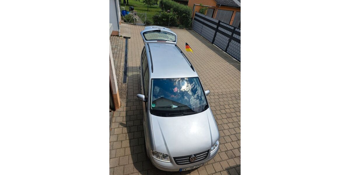 VW Touran 135.000 km 3.000 &euro; Hoßkirch 88374