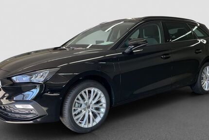 Seat Leon 4.900 km 33.950 &euro; Ingolstadt 85053