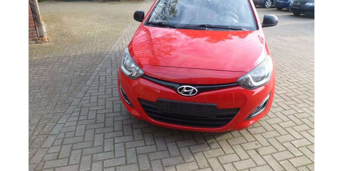 Hyundai i20 123.610 km 4.990 &euro; Borken-Burlo 46325