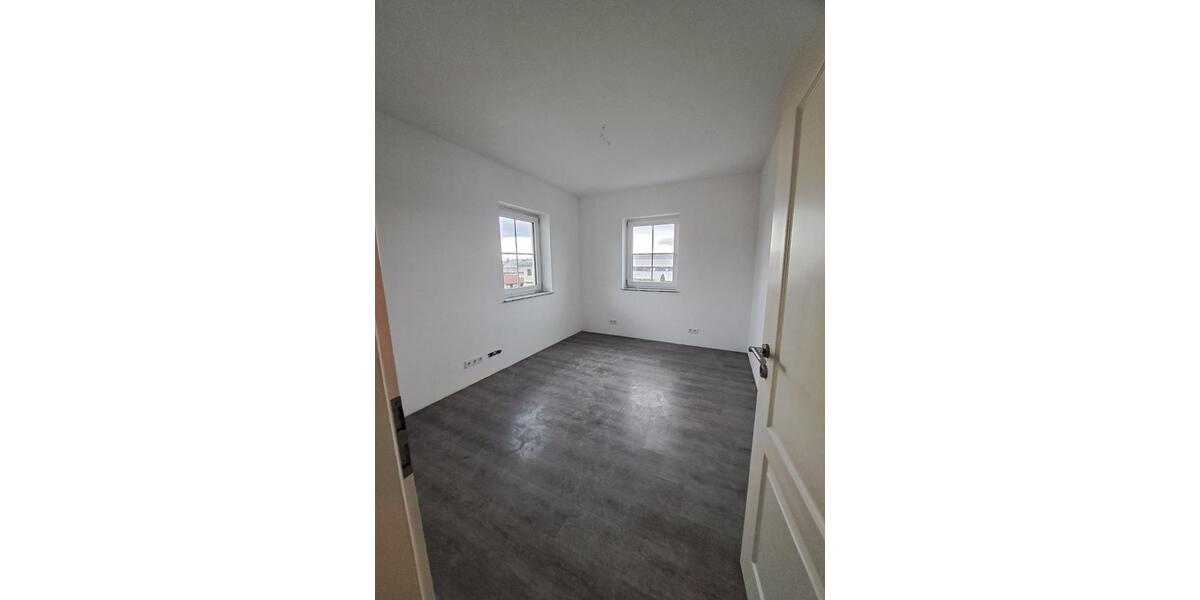 Etagenwohnung Renchen - 4 Zimmer, 110 m&sup2;, 1.100&euro; | Angebot:25289315