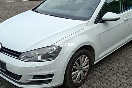 VW Golf 130.243 km 9.639 &euro; Eschborn 65760