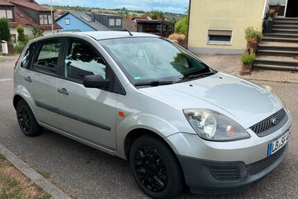 Ford Fiesta 212.500 km 950 &euro; Steinheim an der Murr 71711