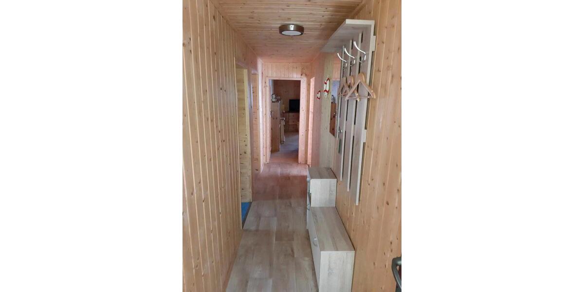 Bungalow Wesenberg - 2 Zimmer, 65 m&sup2;, 60&euro; | Angebot:25415516