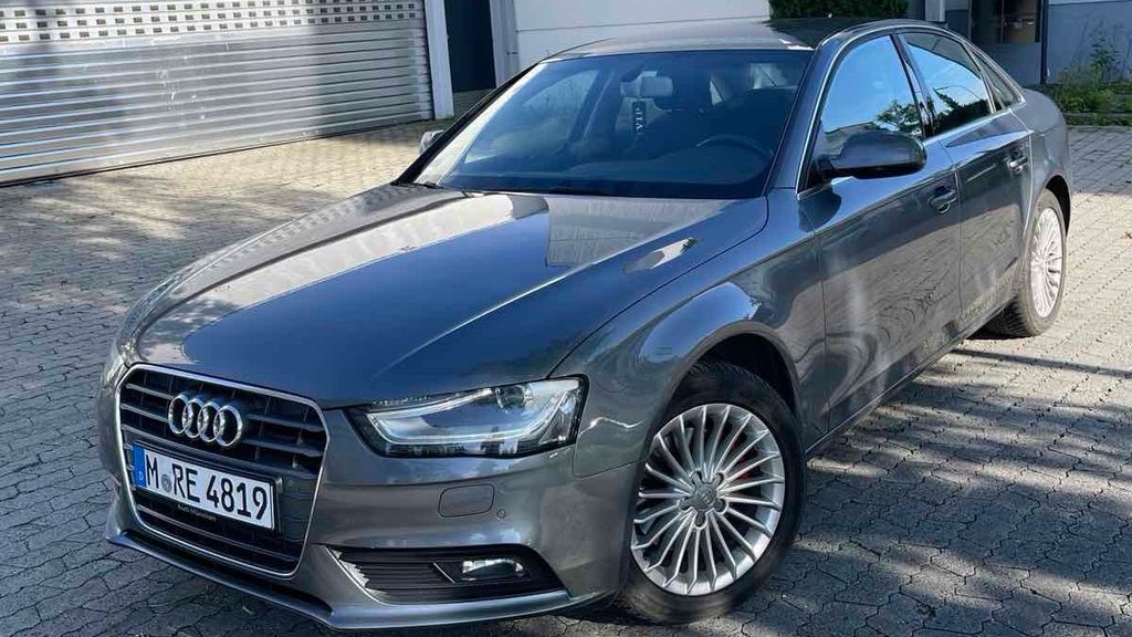 Audi A4 217.450 km 12.900 &euro; München 81379