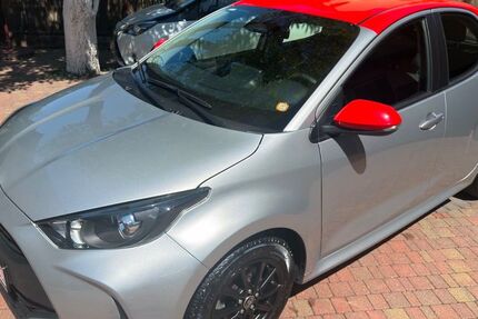 Toyota Yaris 42.000 km 19.219 &euro; Berlin 12099