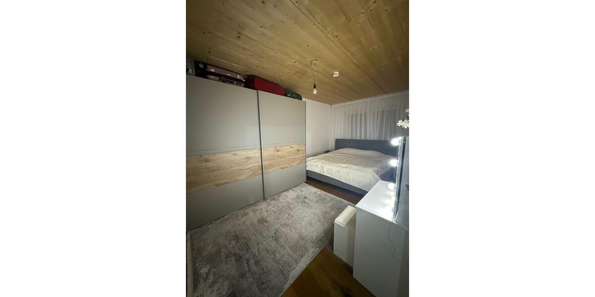 4-Zimmerwohnung mit Balkon und TG-Stellplatz 4 zimmer