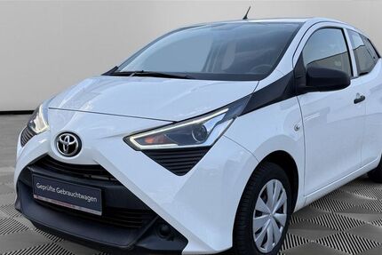 Toyota Aygo (X) 60.300 km 9.290 € Güstrow 18273
