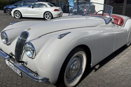 Jaguar XK 4.289 km 89.990 &euro; Bitburg 54634