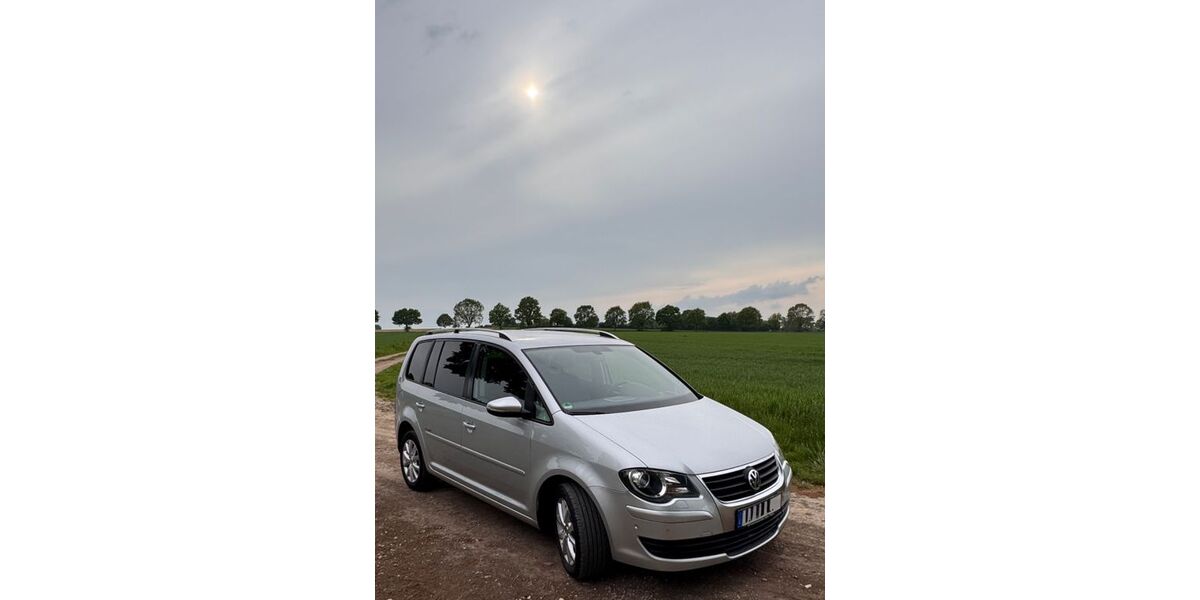 VW Touran 286.000 km 5.100 &euro; Hiddenhausen 32120