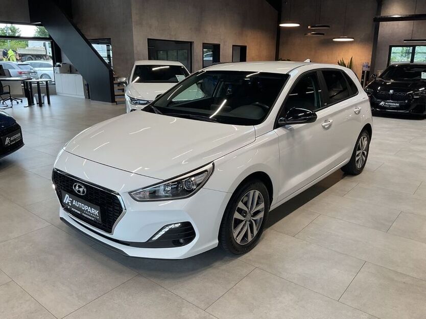 i30