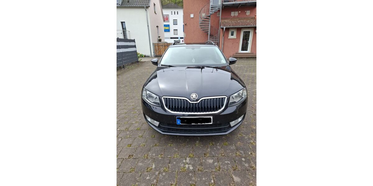 Skoda Octavia 183.000 km 8.600 &euro; Beckingen 66701