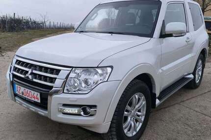 Mitsubishi Pajero 77.000 km 31.990 &euro; Wallertheim 55578