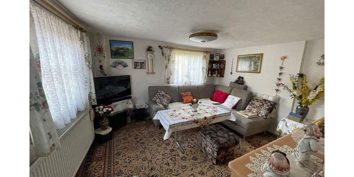 Einfamilienhaus Grabfeld Jüchsen - 5 Zimmer, 60 m&sup2;, 49.000&euro; | Angebot:25770587