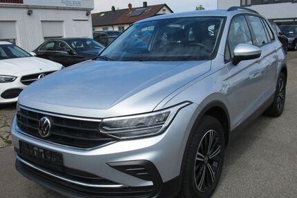 VW Tiguan 88.000 km 25.990 € Böblingen 71032