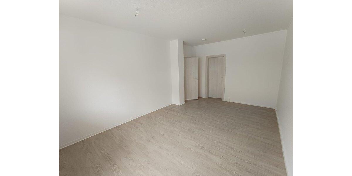 Etagenwohnung Treuen - 3 Zimmer, 62 m&sup2;, 370&euro; | Angebot:25324477