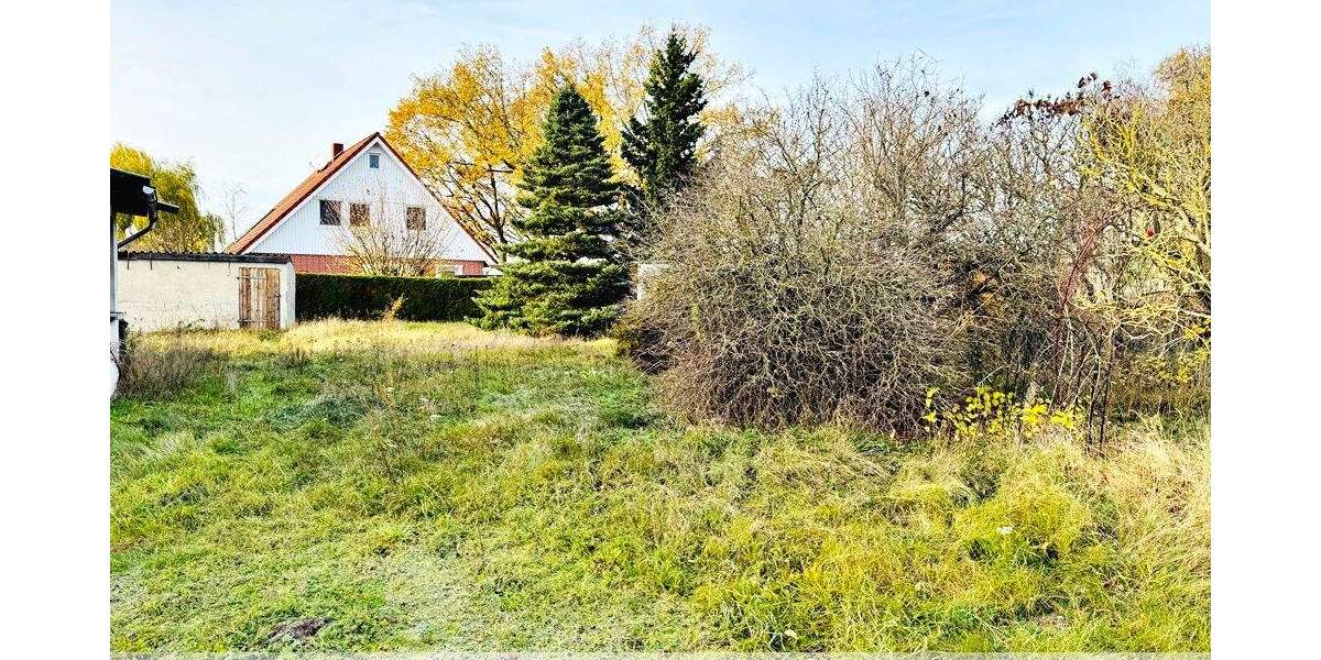 RESERVIERT * ADORIA * Teilbares Baugrundstück mit Abrisshaus - ruhige Lage - Berliner Umland zimmer