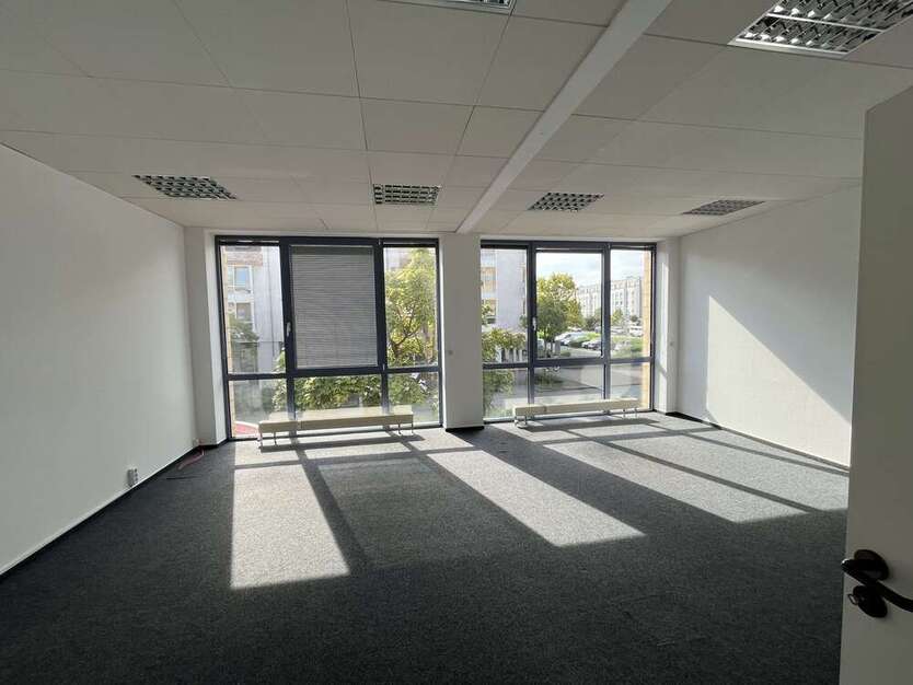 Büro in Dietzenbach 780 € 79 m²