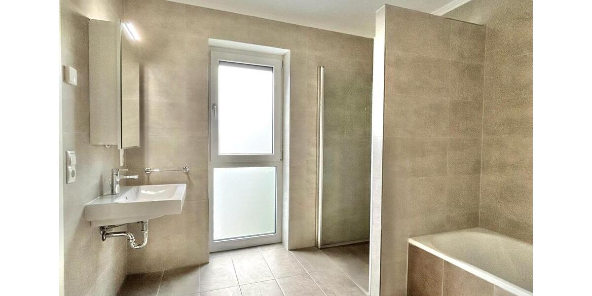 Einfamilienhaus Neuwied - 2 Zimmer, 89 m&sup2;, 1.160&euro; | Angebot:24860276